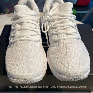 Under Armour Women Charged Vantage White Shoes size 8